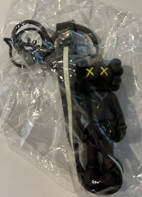 KAWS Tokyo First Companion Keychain 3 pack (IN PACKAGING) | eBay