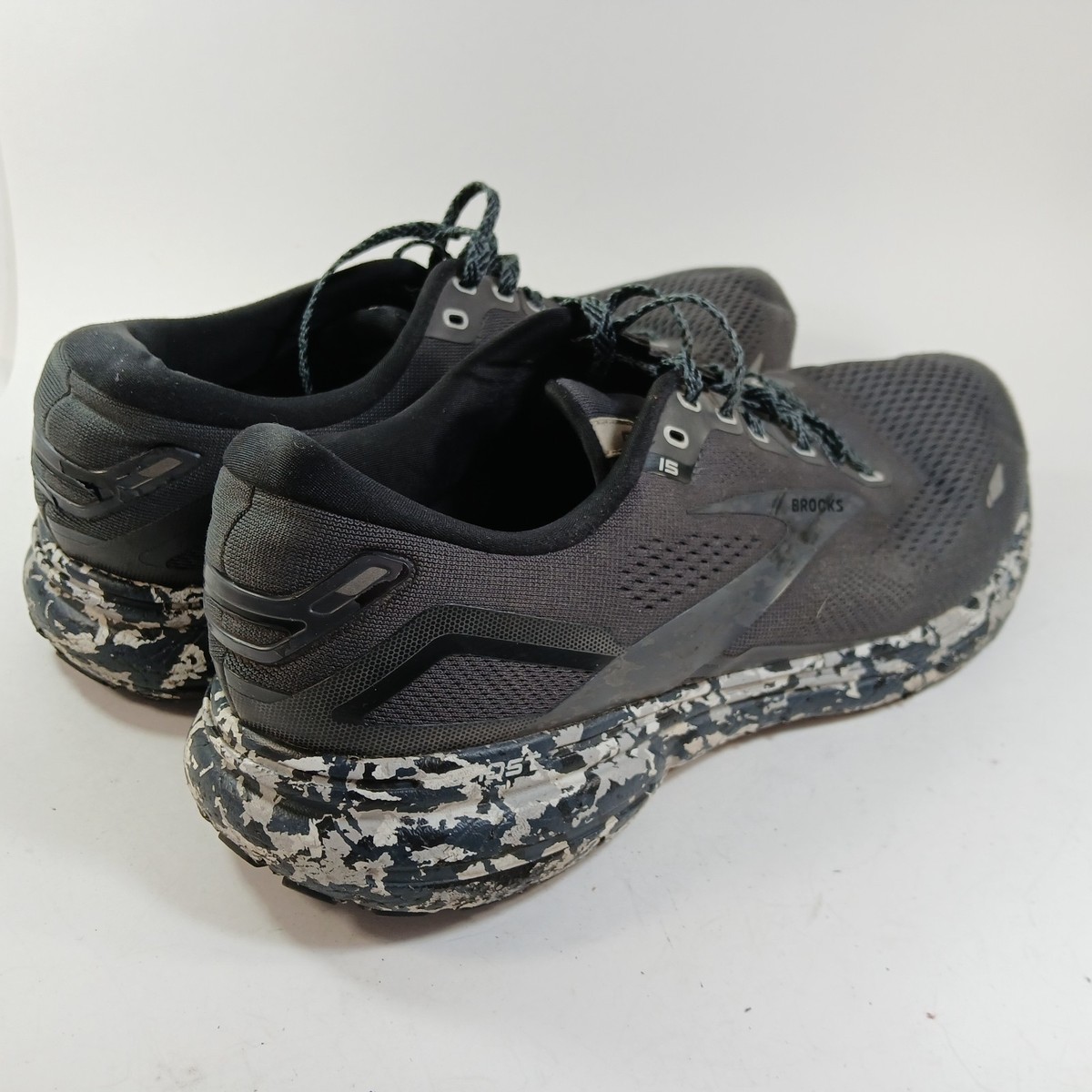 Brooks Ghost 15 running shoes in the \'Black Camo\' colorway  Sz 12 Men main image 4