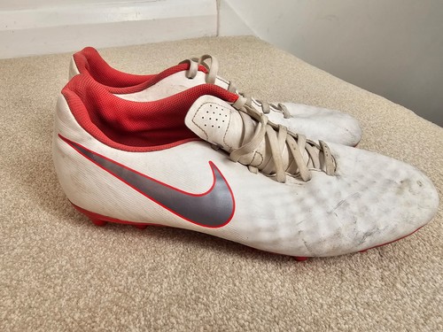 Nike Magista Obra 2 Club FG weiß rot geformte Nieten AH7302-107 UK-Größe 9 - Bild 2 von 5