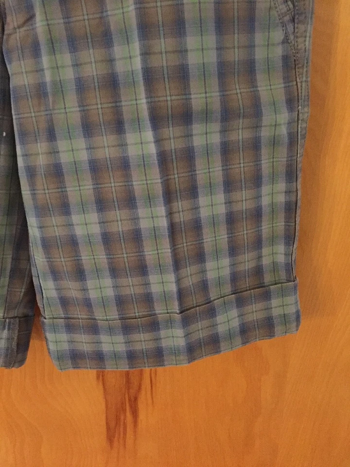 Pantalones Cortos Abercrombie & Fitch a Cuadros Talla 2 Gris, Marrón, Verde y Azul a Cuadros Nuevos sin Etiquetas  Foto 2 de 4