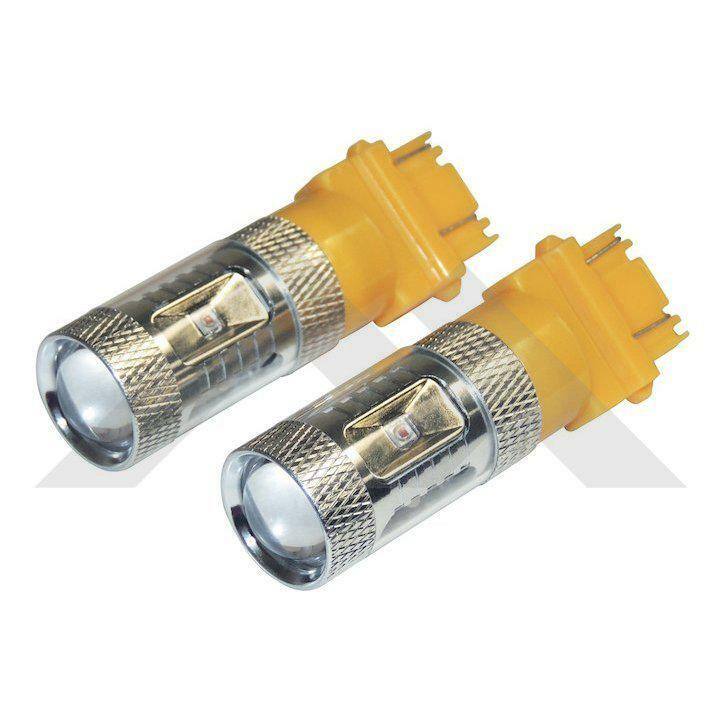 Ampoules LED 3157 ambre idéales pour la conduite nocturne et le brouillard