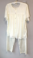 Adonna Pajamas Women's M 2 Piece Satin Ivory Lace Lounge Set Sleepwear VTG Silky