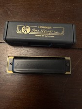 Hohner Pro Harp MS key of A, 562/20 made in Germany with hard case