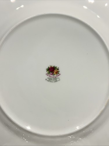 9 Royal Albert Old Country Roses 10.5" Dinner Plates w/Gold Trim Made In England - Picture 9 of 10