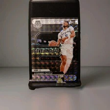 2024-25 Panini Mosaic - Give and Go Stephon Castle #6 Mosaic Prizm (RC)