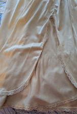 VINTAGE VANITY FAIR BEIGE HALF SLIP, SIZE 24" LONG, LARGE/42, 100 NYLON