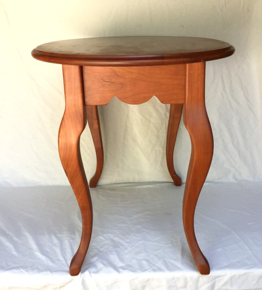 Mesa de centro ovalada de madera maciza vintage Johnny Appleseed Farm - ¡Extremadamente rara! Foto 4 de 4