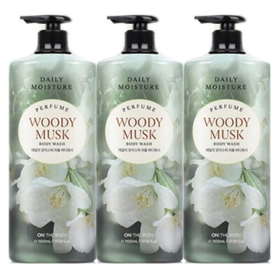 On the Body Daily Moisture Body Wash Woody Musk Scent