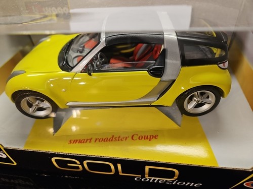 Burago 1/18 Smart Roadster Coupe(SUPER RARE Yellow Coupe) - Picture 9 of 13