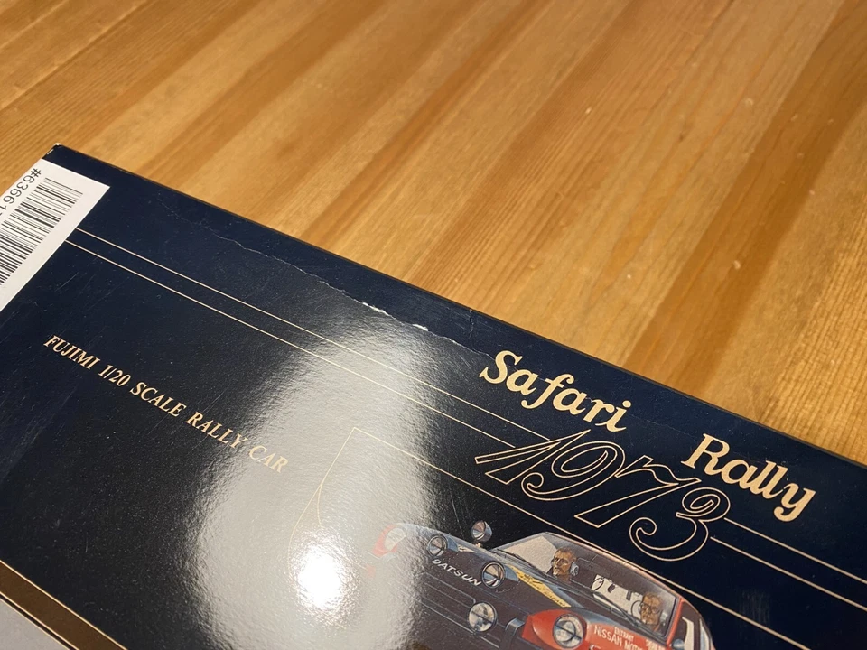 Fujimi 1/20 Datsun Fairlady 240Z 1973 Safari Rally Kit - Immagine 2 di 4