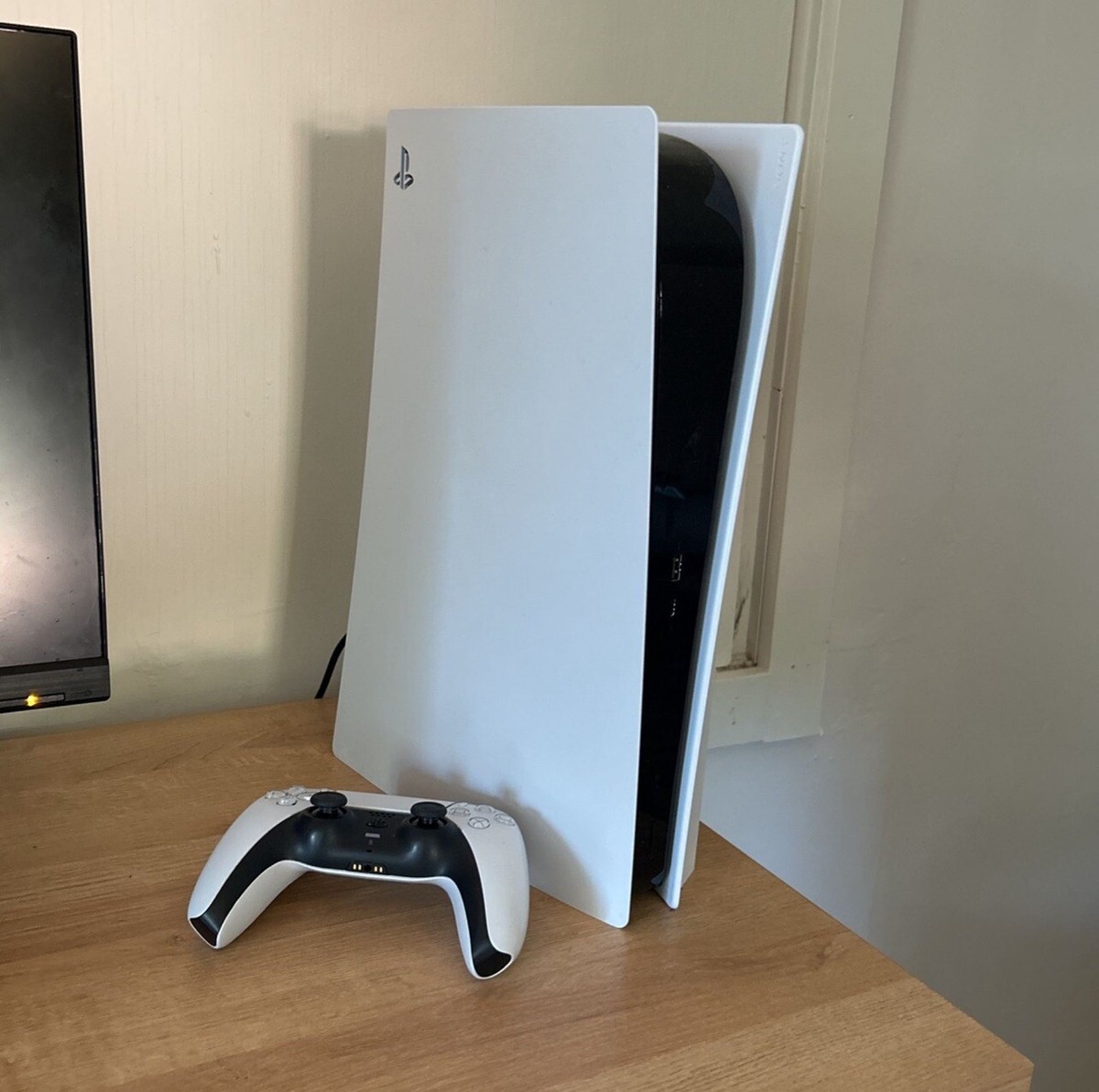 SONY - PS5 デジタルエディション 本体 PlayStation(R) 5 本体 商品一覧 | PlayStation（R）5 | ソニー