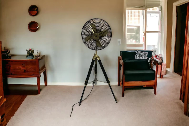 Ventilador de piso trípode náutico de pedestal negro | Ventilador de pedestal industrial | Ajustable Foto 2 de 4