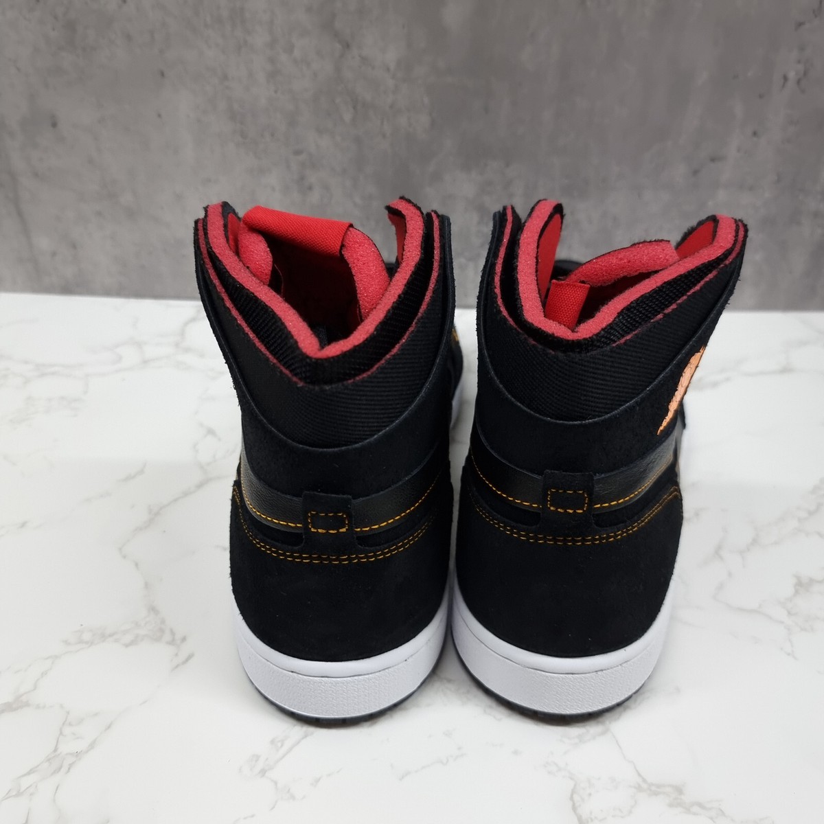 jordan 1 zoom cmft black citrus fire red