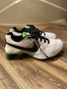 nike shox deliver white