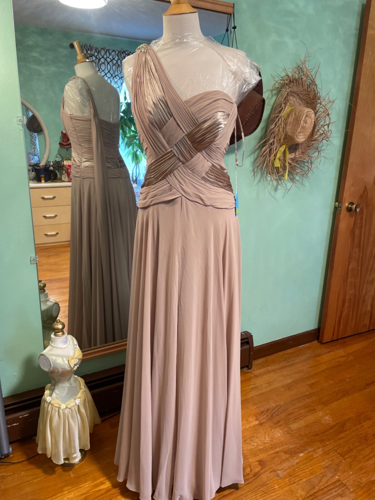 Jovani Light Cafe Prom Special Evening Mother Chiffon Dress One Shoulder  Size 8