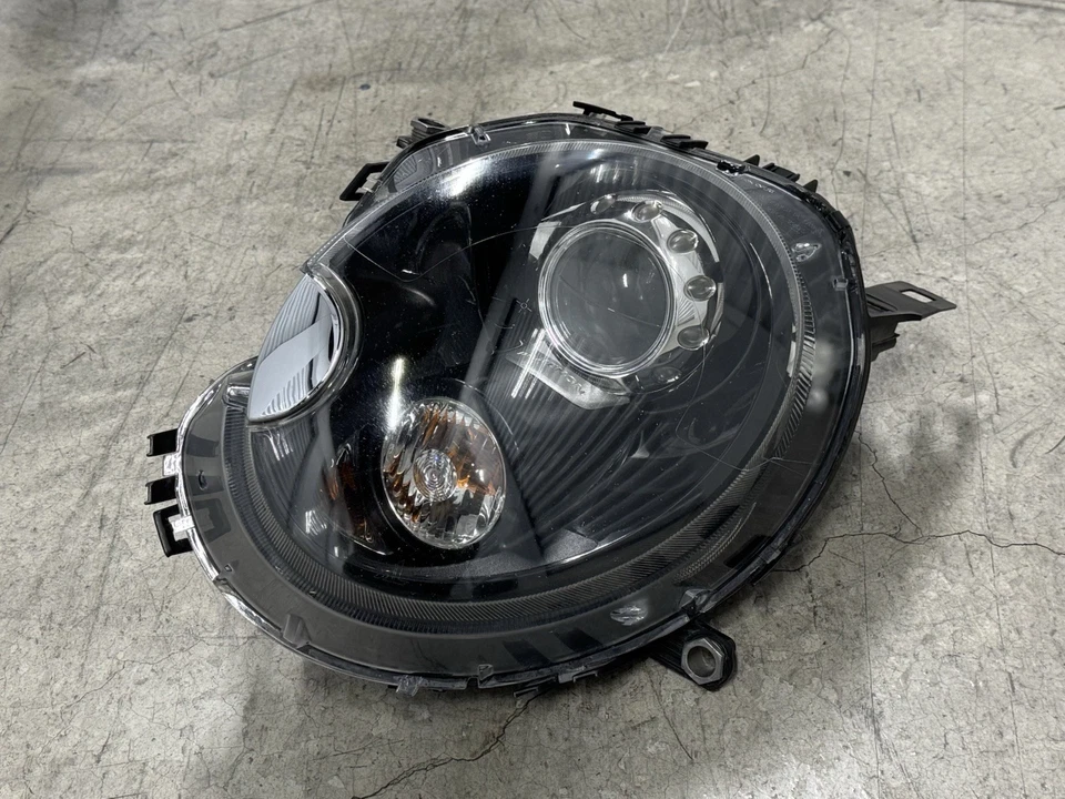 Farol de motorista esquerdo bi-xenônio HID fabricante de equipamento original 2011-2013 MINI Cooper S R56 carcaça preta - Imagem 3 de 4