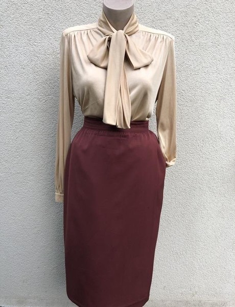 Women Escada Skirt Burgundy Wool 38