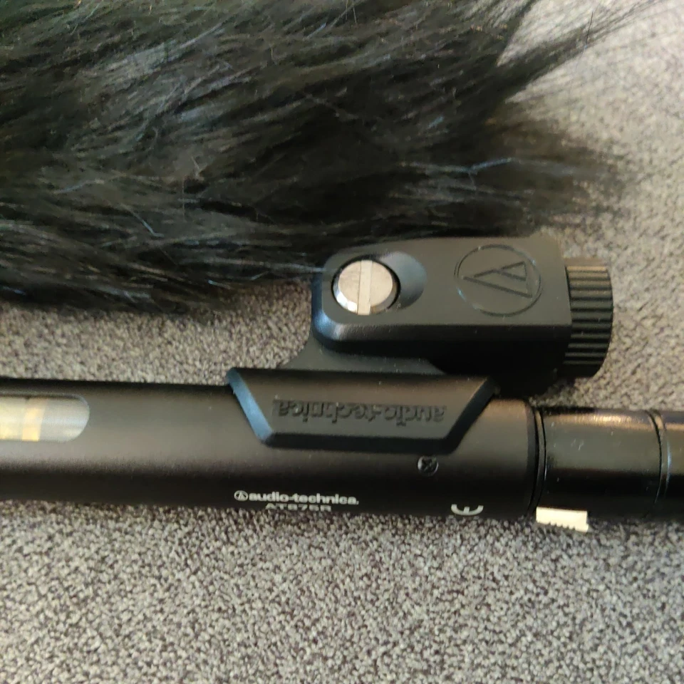 Micrófono condensador de escopeta de línea/gradiente Audio-Technica AT875R (caja abierta) Foto 2 de 4