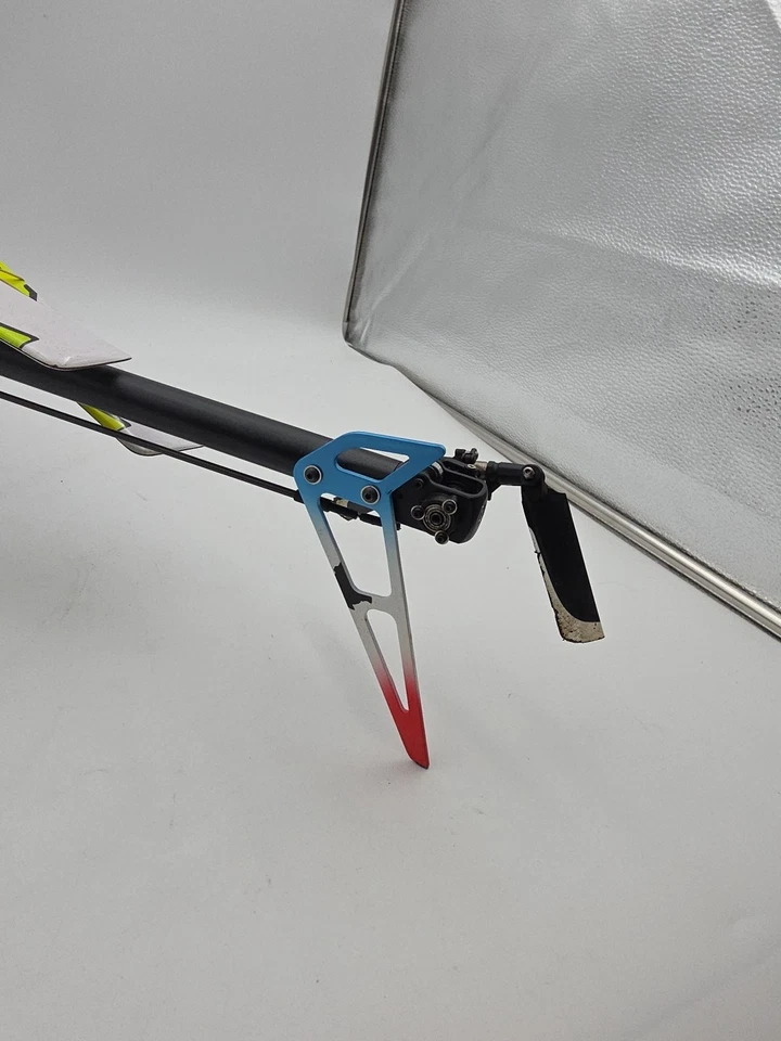 X Blade Fusion 360 Smart Helicopter With Basic Remote And Spare Parts - Image 3 of 4