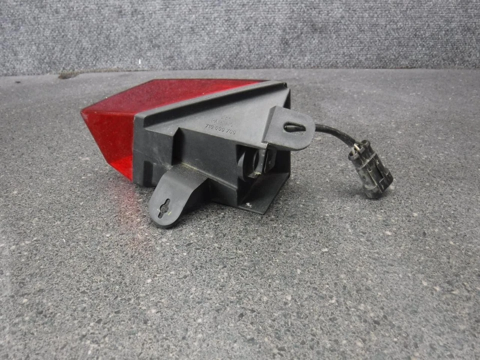 Luz trasera izquierda 11 Can-Am Spyder Roadster RS 990 26S Foto 2 de 4