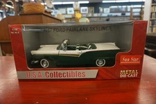 1/18 Sun Star 1957 Ford Fairlane Green and White (14054) New open box