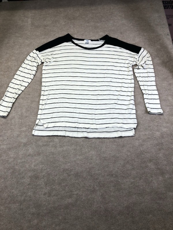 Old Navy shirt long sleeve shirt.   This is a size medium
