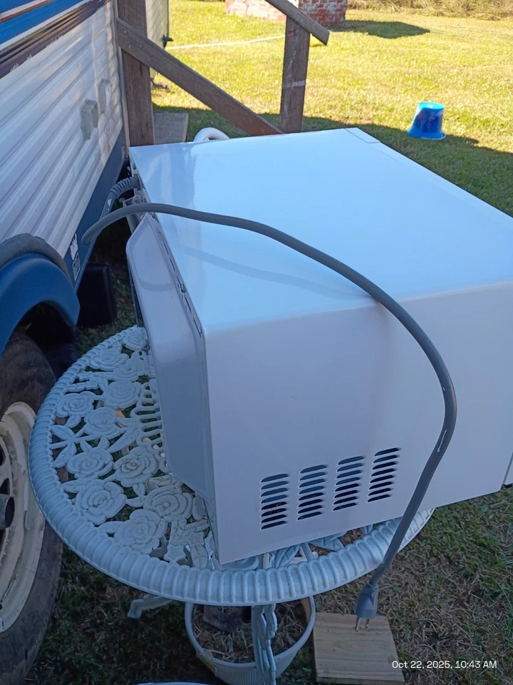 Sensor Panasonic Genius 1,3 Cu. Horno microondas encimera Ft. 1100W blanco Foto 4 de 4