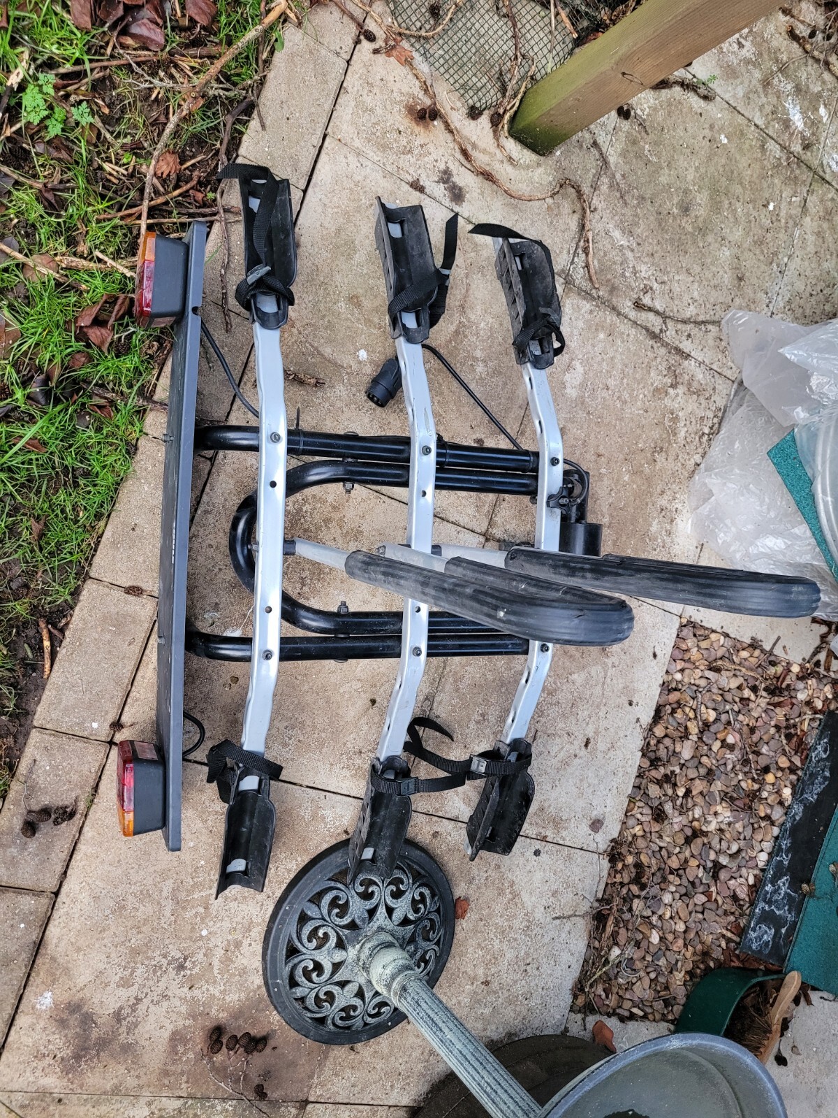 thule 9403 bike rack