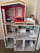 RAINBOW HIGH DOLL HOUSE used without BOX