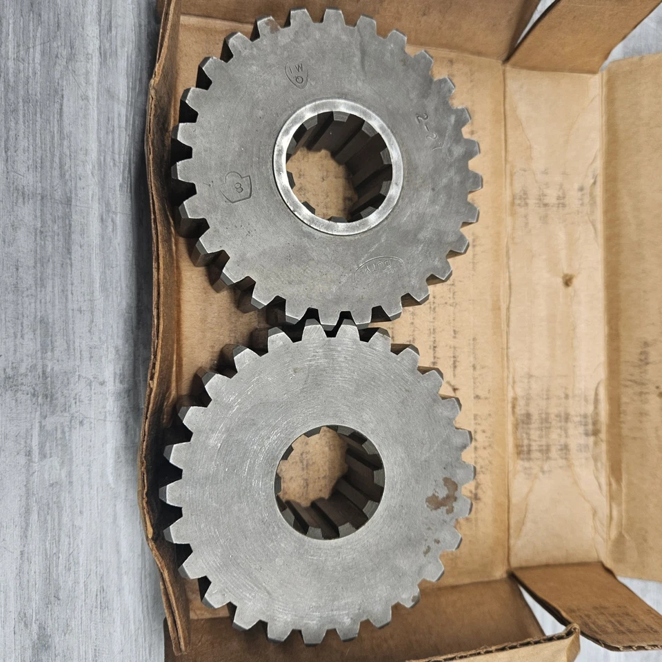 Vintage Quarter Master Quick Change Gear Set - Image 2 of 4