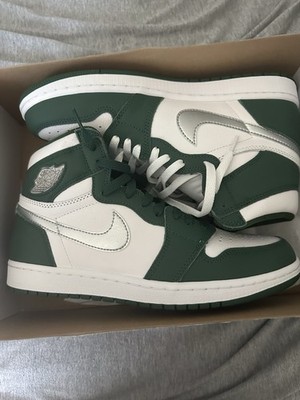 BRAND NEW with Box Nike Air Jordan 1 Retro High Green Size 10