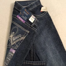 NEW Wrangler Ultimate Riding Jean Q-Baby Mid Rise  Women 32/13/34 Rinestone Pock