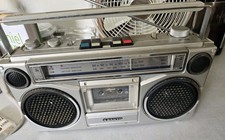 SANYO M9902-2 Boombox Odtwarzacz kasetowy AM/FM Radio Lata osiemdziesiąte Vintage ROCK ON!!!