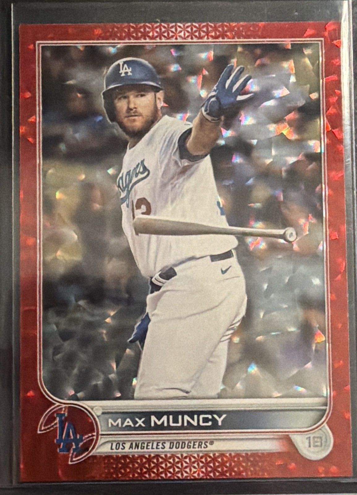 2022 Topps Series 2 - Max Muncy #572 Red Foilboard /199