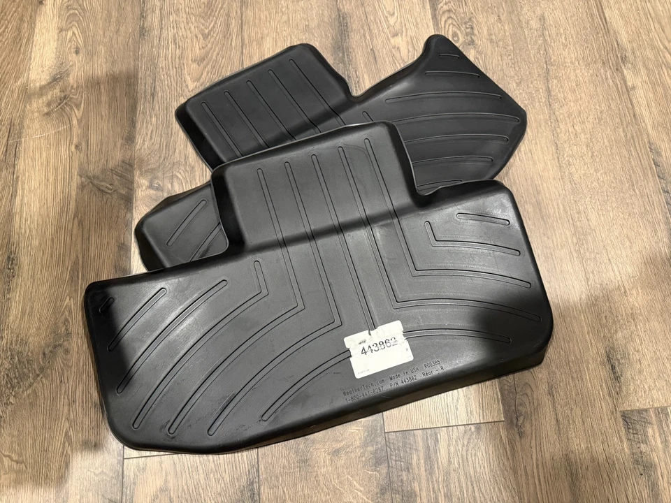 WeatherTech FloorLiner for 2011-2016 Dodge Challenger - 1st & 2nd Row, Black Foto 4 de 4