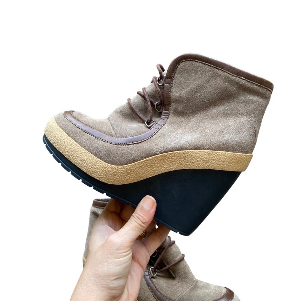 Botas de gamuza al tobillo United Nude Burdeos Foto 2 de 4