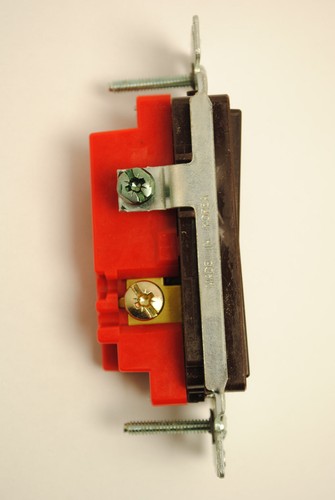 GE 3823-1 Brown 3-Way Decora Rocker Switch 20Amp 120/277 Volt Grounding - Picture 4 of 4