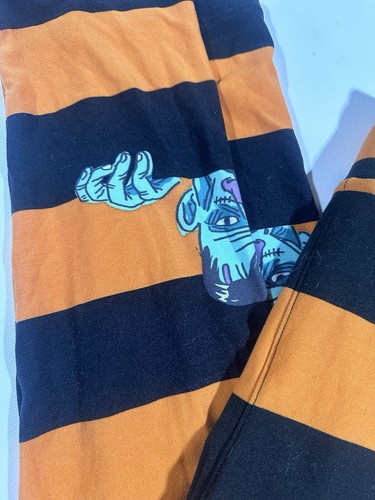 EUC LuLaRoe TC2 Leggings ORANGE BLACK Stripe FRANKENSTEIN Monster HALLOWEEN - Picture 3 of 6