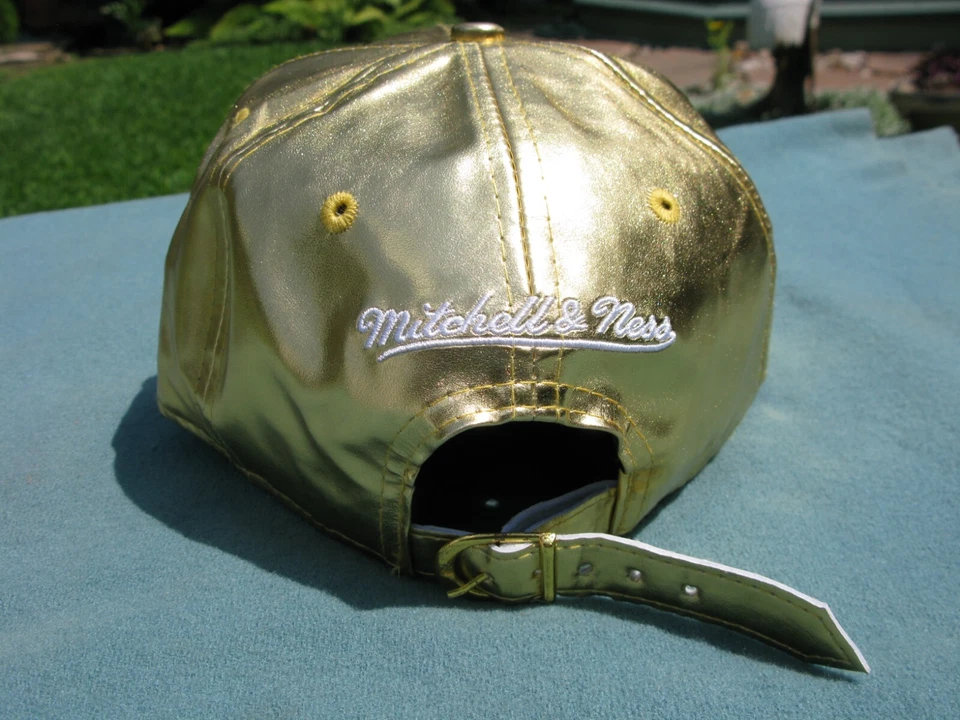 RARO San Antonio Spurs NBA Mitchell & Ness Oro Sombrero Ajustable MIRAR Foto 2 de 4