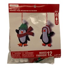 Christmas Penguins Felt Ornament Kit New Makes 12 ages 4 