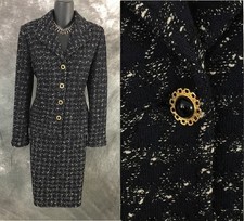 BEAUTIFUL St John collection knit black white jacket skirt suit size 4 6