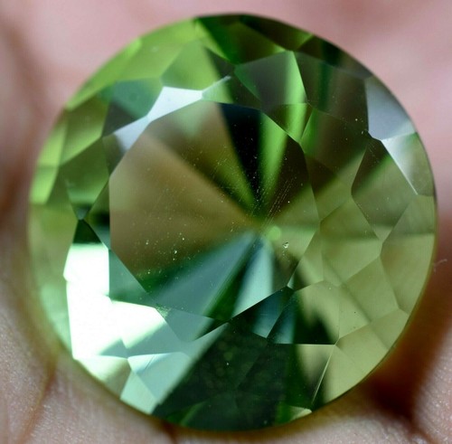 Lab Created 35.65 Ct Green Peridot GGL Certified Diamond Cut TOP QUALITY Gem - Picture 5 of 6