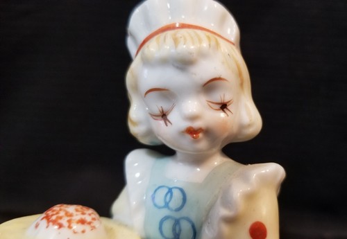 Vintage Ceramic Kneeling Girl Baker Polka Dot Dress Japan 3.25"t - Kinda Creepy - Picture 2 of 11