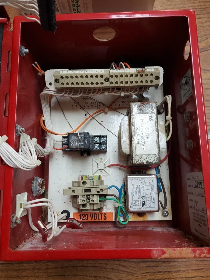 ESTACIÓN DE CONTROL DE INCENDIOS ARGUS (CX24C) Foto 2 de 4