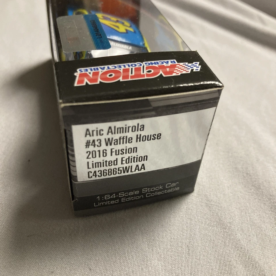 Aric Almirola #43 Waffle House 2016 escala 1/64 NASCAR diecast acción Gen 6 nuevo Foto 4 de 4