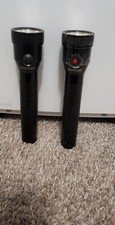 x2 Streamlight Stinger Flashlight w/o Smart Charger w/ battery