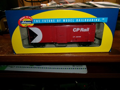 VAGÓN DE CARGA ATHEARN RTR ESCALA HO # 70375 40' CON PUERTA YOUNGSTOWN-CP RAIL-259789 | Condition: New