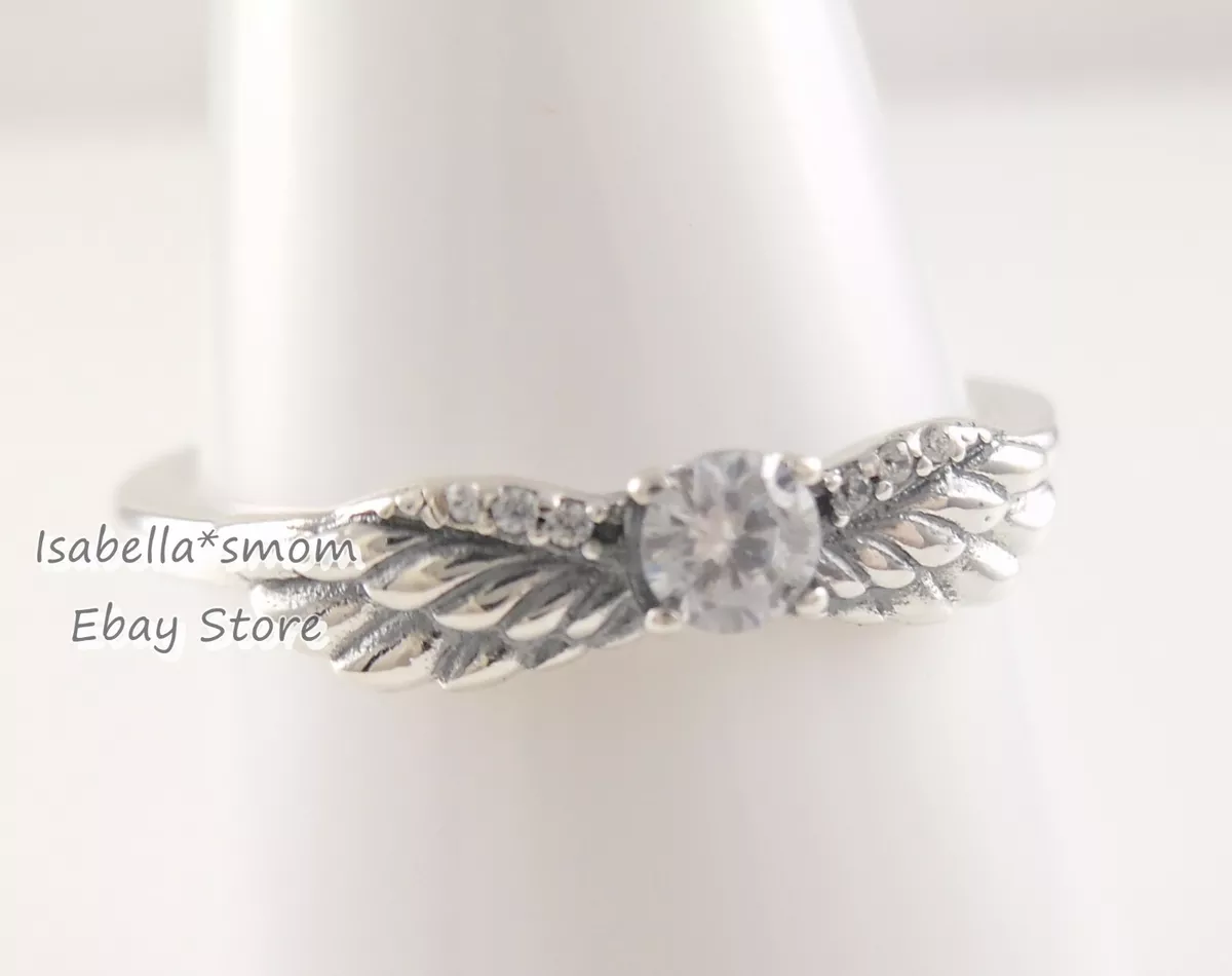 Sparkling Angel Wings Ring
