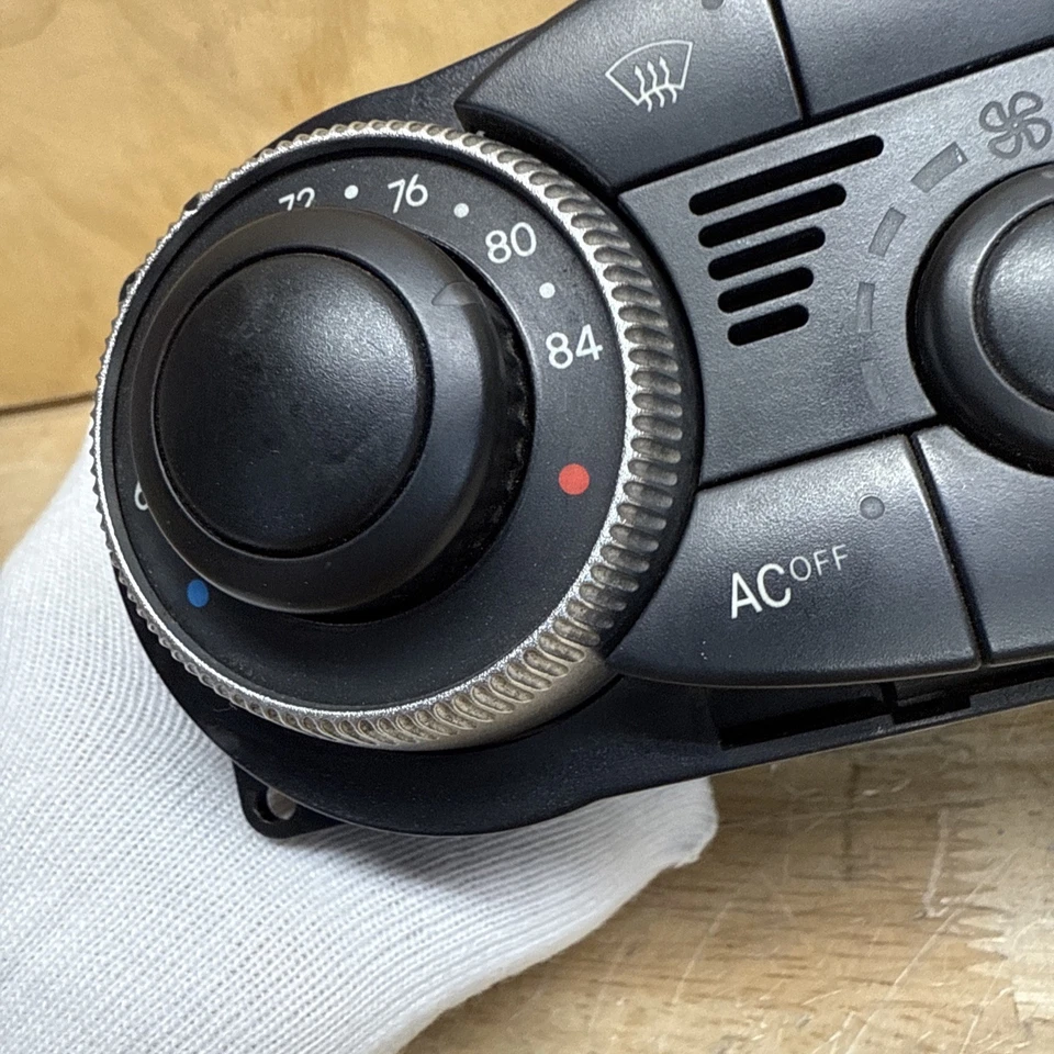 MERCEDES BENZ OEM R230 SL500 SL55 SL550 FRONT AC CLIMATE CONTROL SWITCH 03-12 Foto 4 de 4