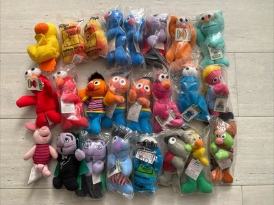 SESAME STREET MINI BEANS Near Complete Set Sealed Vintage 1999 & Extras Kellog s